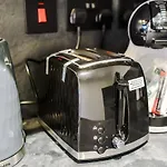 Cosy 1br Near Media & Centre