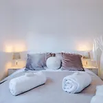Stylish Mcr 1br Etihad Coop Live Parking Appartement *