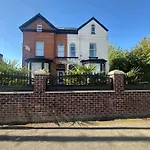 Hendham House - Near Etihad Stadium, Coop Live Arena, Ao Arena, Piccadilly Train Station & Centre 招待所 2*