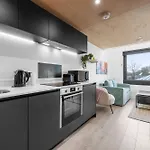 Stylish Duplex In Manchester