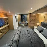 Hendham House - Near Etihad Stadium, Coop Live Arena, Ao Arena, Piccadilly Train Station & Centre 2*