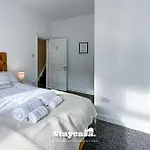 Ashfield Co-living - Private Self-cater Manchester