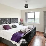 Ashton Co-living - Private Self-cater Manchester