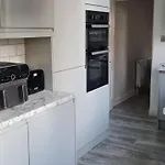 Tomelle מנצ'סטר
