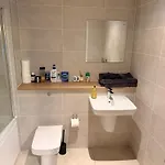 Pansiyon The Urban Escape In Media - A Private And Bathroom In A Shared