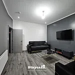 Landcross Co-living - Private Self-cater Casa de Férias Manchester