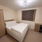 Vibrant Mcr Townhouse - Cc - Apollo - Sleeps14 Tatil Evi