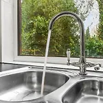Contractor House - Fast Wifi - Sleeps 7! * Manchester