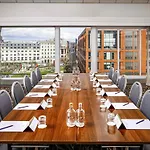 Mercure Piccadilly Hotel 4*