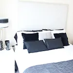 Sweet Homes 4* Manchester