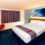 Travelodge Ancoats 3*