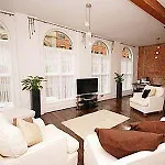 Gasthuis Lushpads 4*