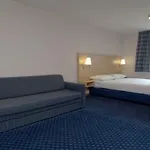 Travelodge Ancoats 3*