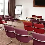 Leonardo Otel Manchester