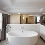 Roomzzz Victoria