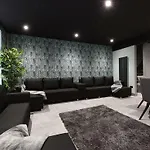 Apartment La Jungle Du Swan Manchester