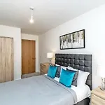 Halo House By Guestz * Manchester