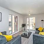 Halo House By Guestz Apartmán *
