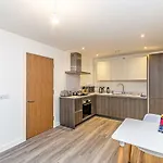 Halo House By Guestz Apartmán *