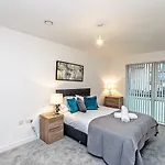 Halo House By Guestz Apartmán *