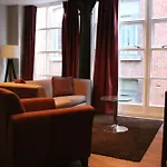 High Street Town House Aparthotel 4*