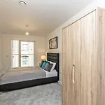 Halo House By Guestz Manchester