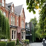 Hotel South