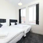 Stunning High Spec Sleep 14 Manchester