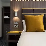 Roomzzz Victoria