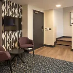 Roomzzz Victoria