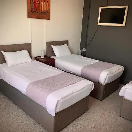 - Free Parking Guest house *