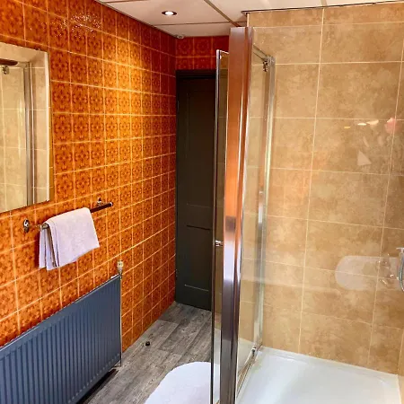Guest house - Free Parking