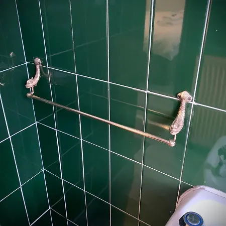 - Free Parking Guest house *