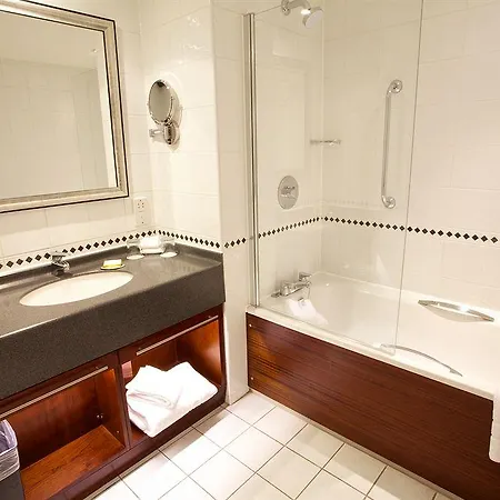 Szálloda Marriott Victoria & 4*