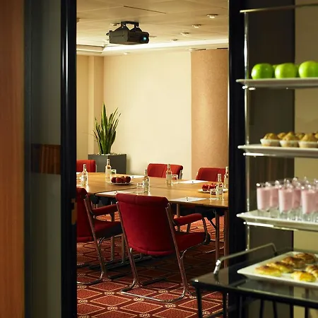 Hotel Delta By Marriott Manchester Airport