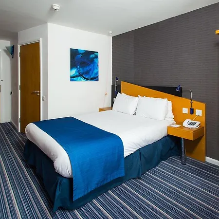 Express East By Ihg 3*