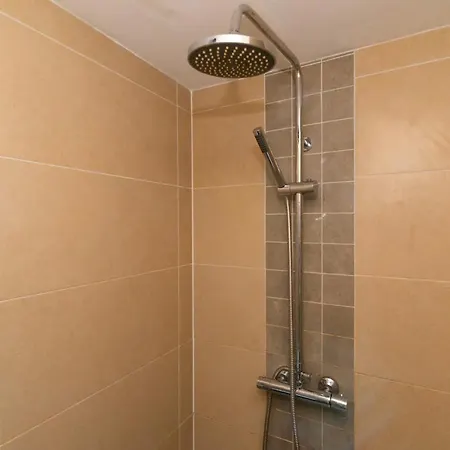 Апартаменты Stunning 1-bed In City Centre Манчестер