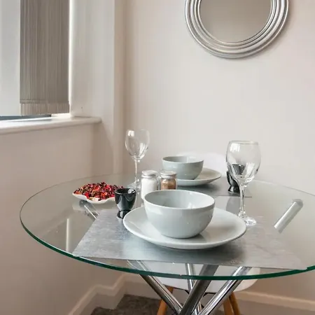Апартаменты Stunning 1-bed In City Centre Манчестер