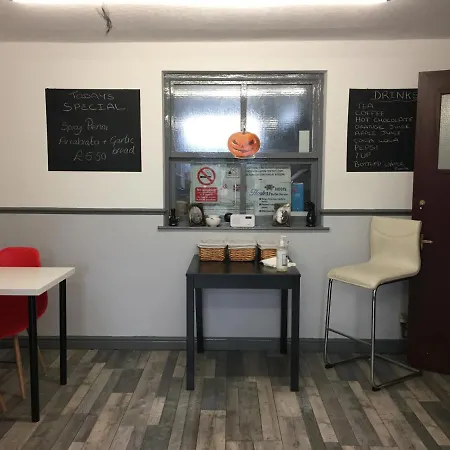 Queens 3* Manchester