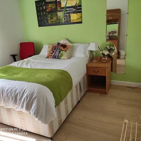 Han/Misafirhane North Dwelling Manchester