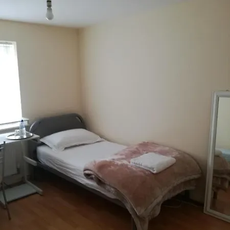 51 Cherry Avenue * Manchester