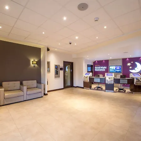 Premier Centre מלון