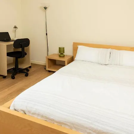 アパート Guestready - Floor Apt 2min Walk To O2 Apollo マンチェスター