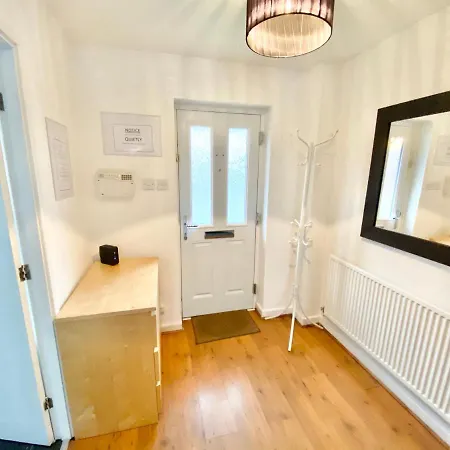 Convenient Centre 3bd With Free Parking * Manchester