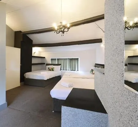 The Hacienda Slp 16 Holiday home Manchester