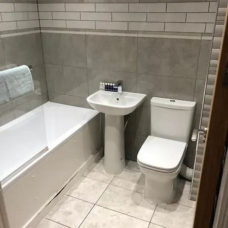 Big Rusholme With Tv And Private Bathroom-parking&wifi