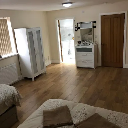 Big Rusholme With Tv And Private Bathroom-parking&wifi Отель типа 