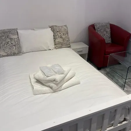 Lux City Serviced