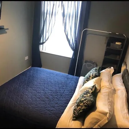 Guest house 1. Stylish Private Double Near Centre *