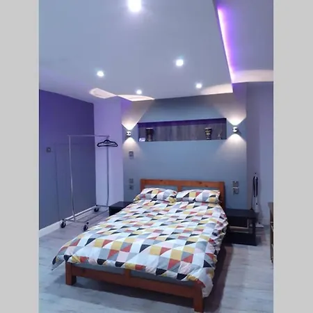 Movie Nights And Chill Apartamento Mánchester